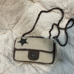 y2k 90s vintage Fluffy fur crossbody bag with star badge